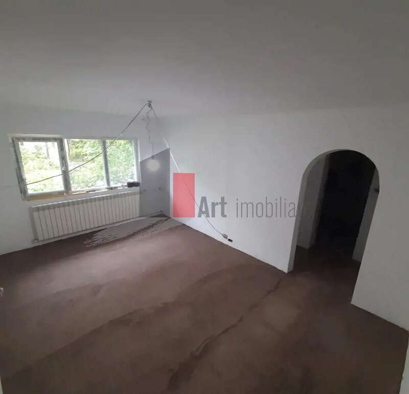Drumul Gazarului, Giurgiului, vanzare apartament 2 camere semidecomandat.