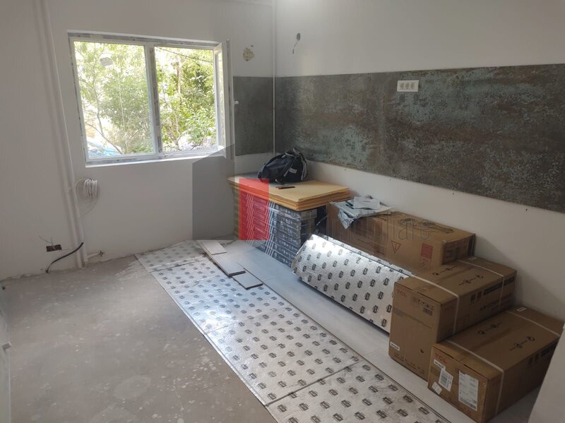Drumul Gazarului, Giurgiului, vanzare apartament 2 camere semidecomandat.